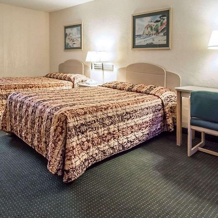 Rodeway Inn Gainesville - University Area Экстерьер фото