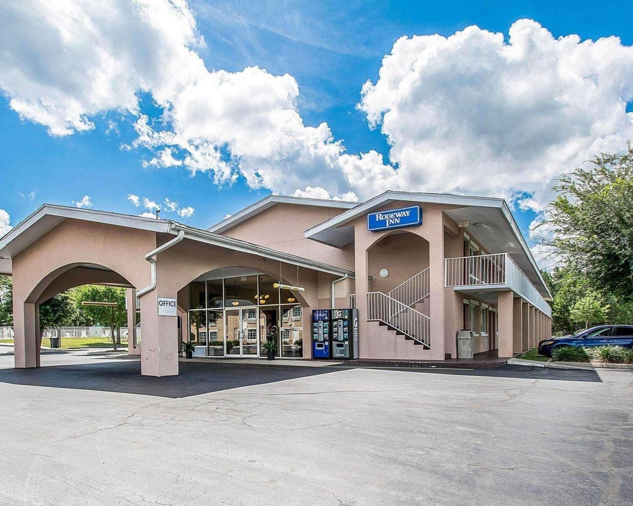 Rodeway Inn Gainesville - University Area Экстерьер фото