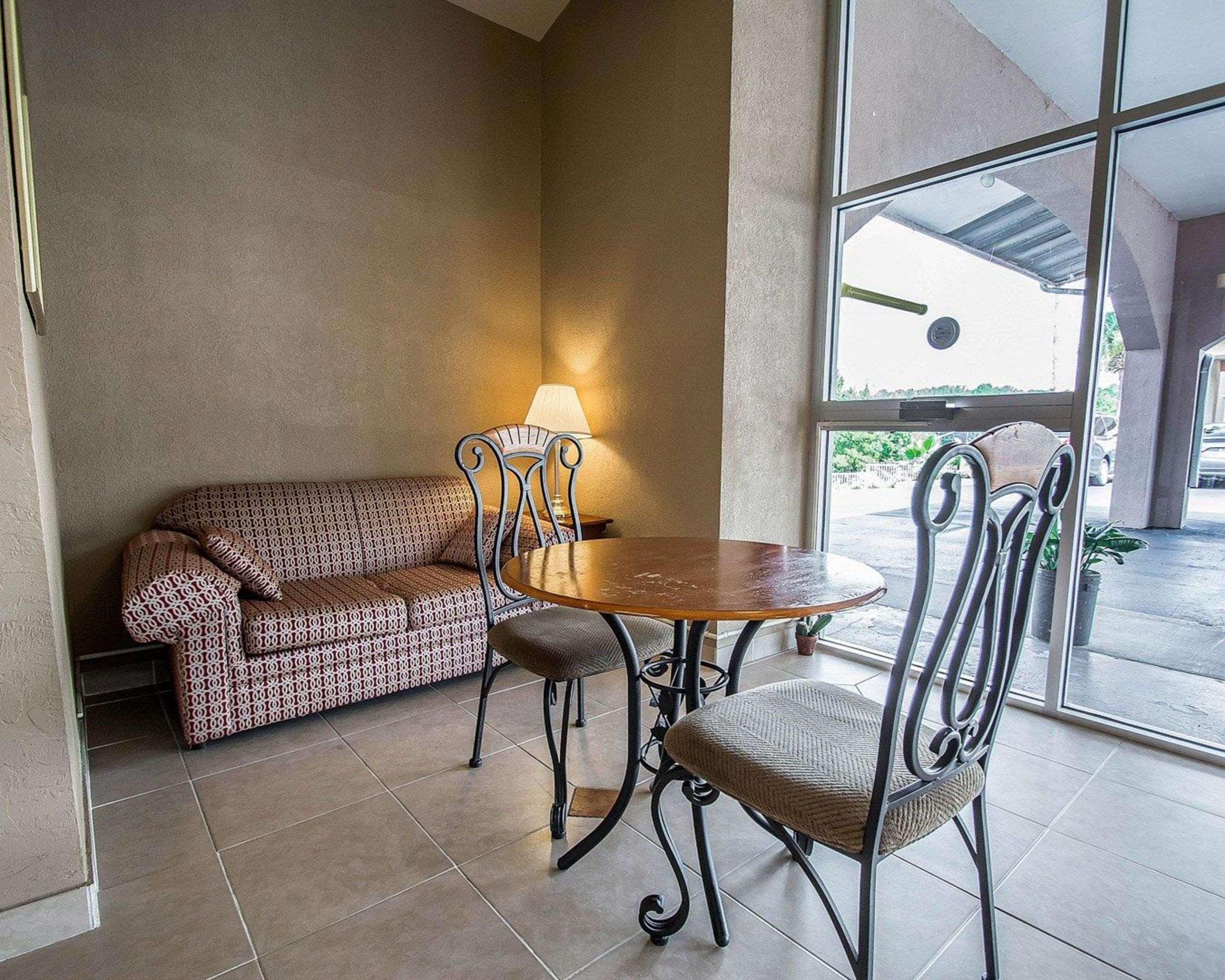 Rodeway Inn Gainesville - University Area Экстерьер фото