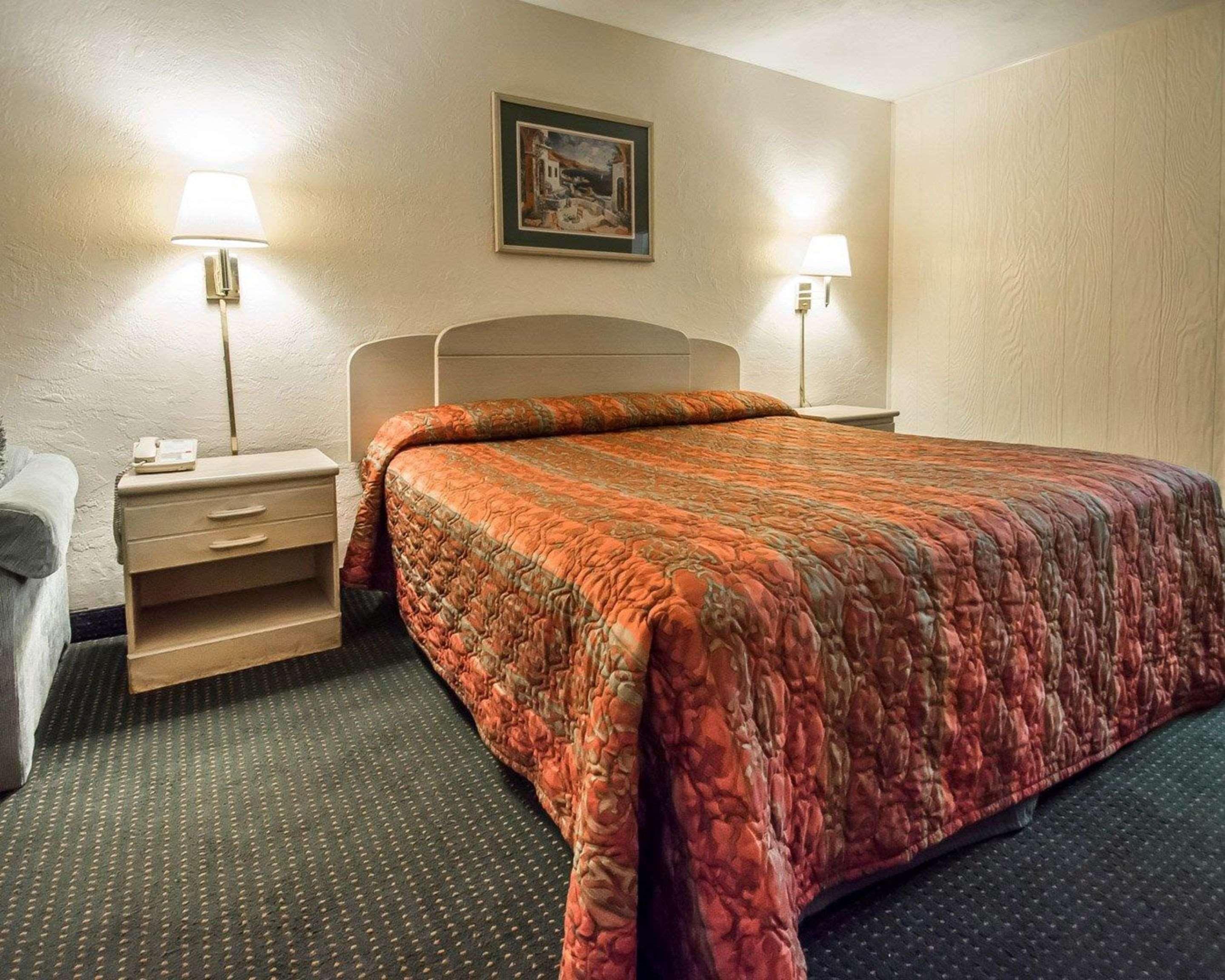 Rodeway Inn Gainesville - University Area Экстерьер фото