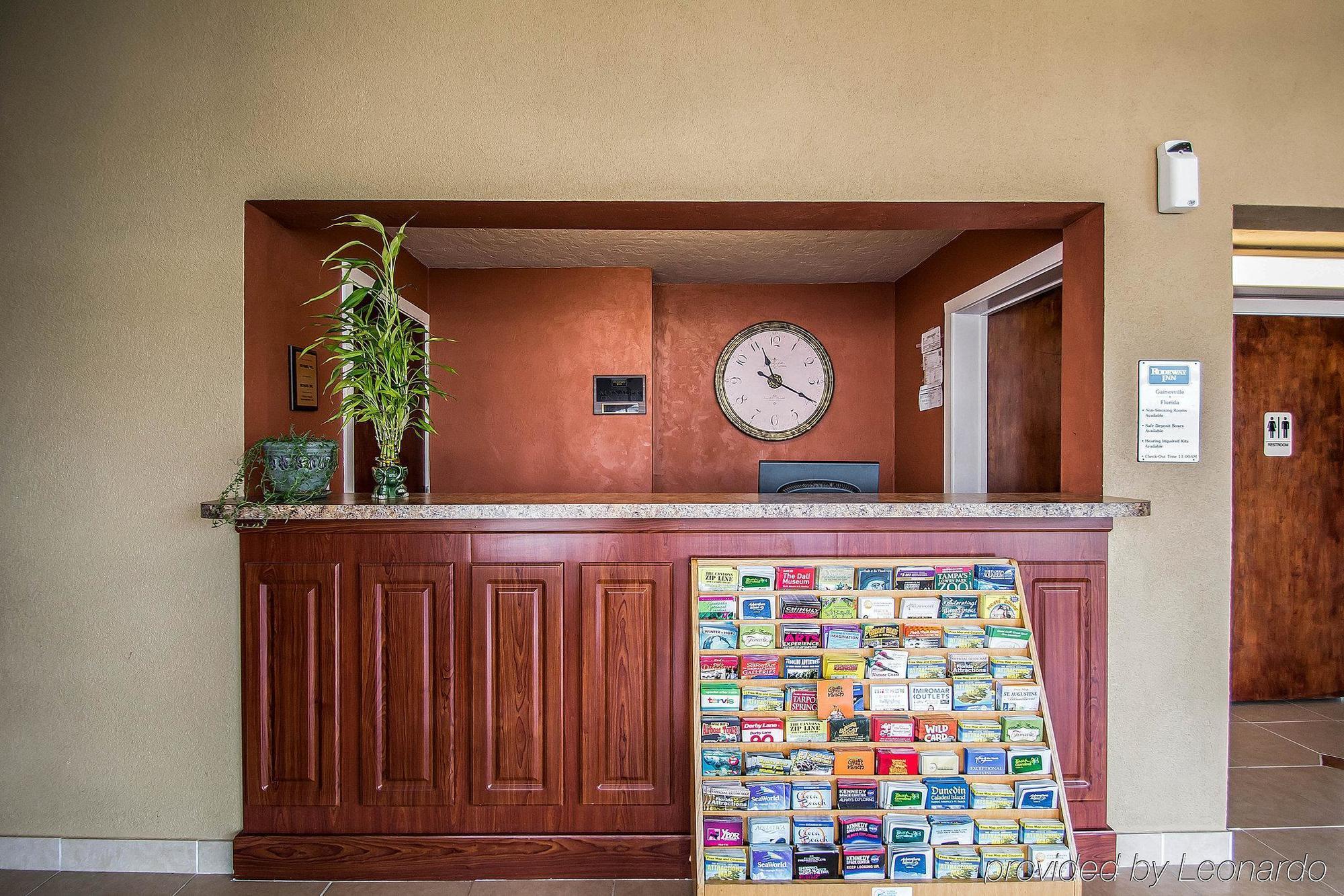 Rodeway Inn Gainesville - University Area Экстерьер фото